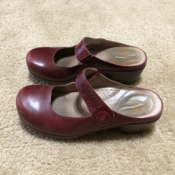 Dansko Shoes - Dansko Clogs